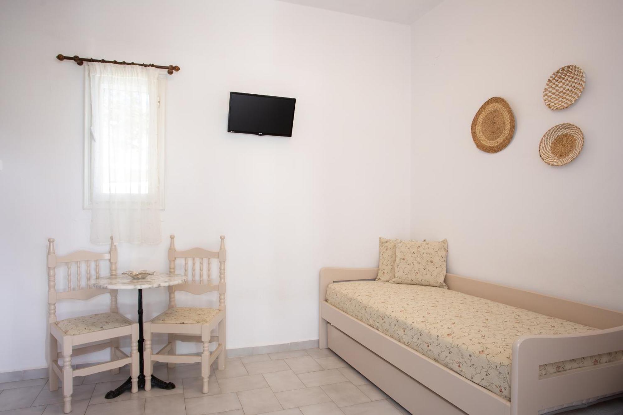 Dora'S Studios & Apartments Mégas Yialós-Nítes Kültér fotó